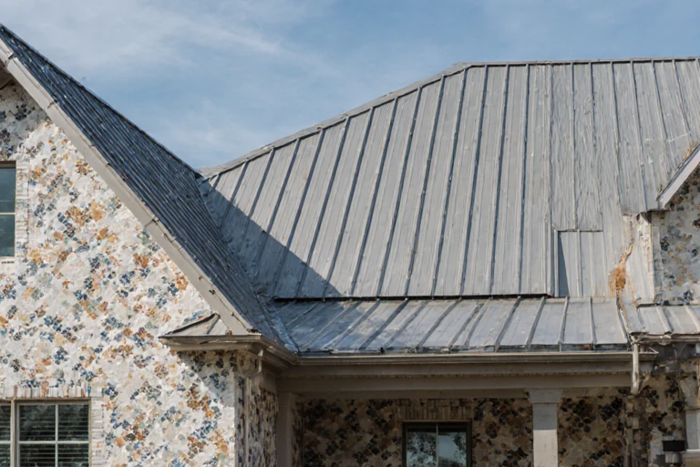 Tennessee Climate-Adaptive Renovation: The Synergistic Effect of Peel-Off Tile Bathrooms and Vertically Jointed Metal Roofs